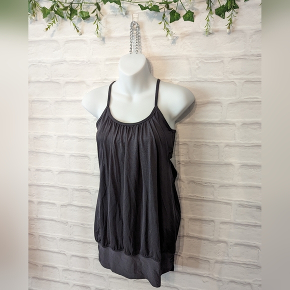 Lululemon Tank - Picture 4 of 5